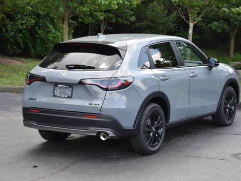 New 2027 Honda HR-V Sport image 8