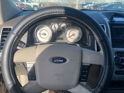 Used 2008 Ford Edge SEL image 19