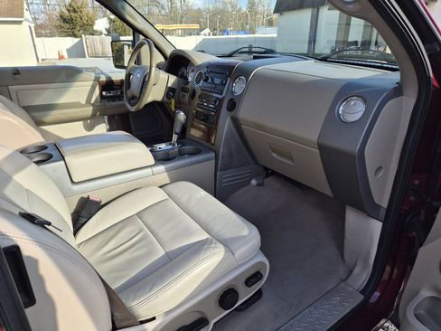 Used 2004 Ford F150 Lariat image 11
