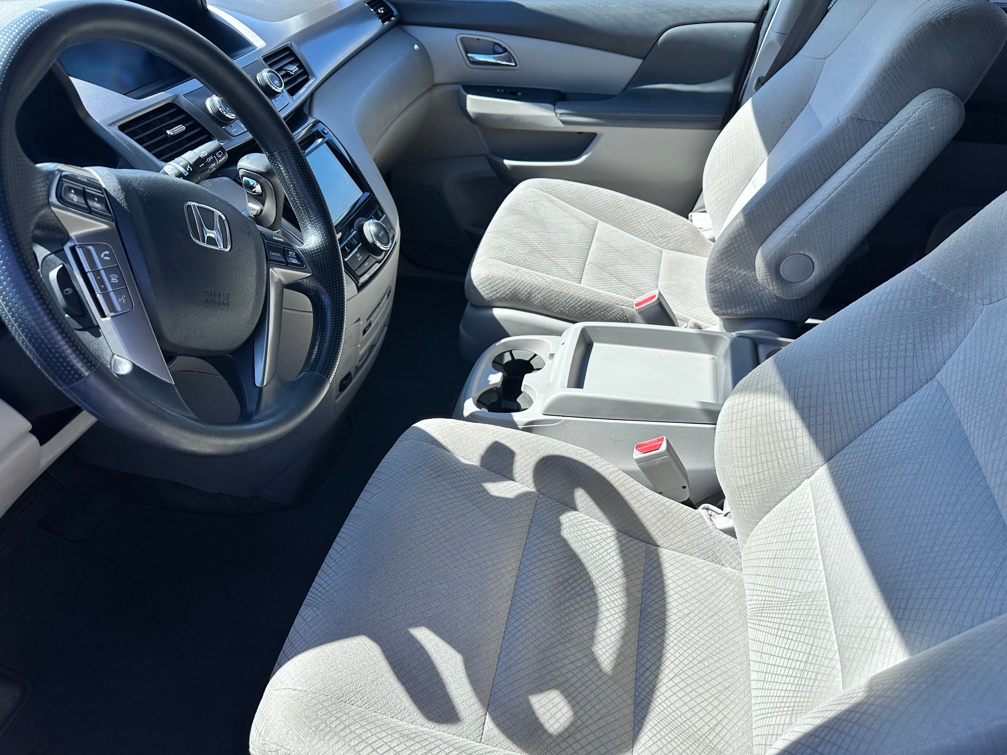 Used 2016 Honda Odyssey SE image 5