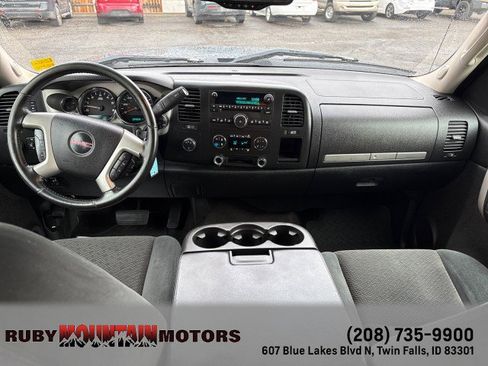 Used 2007 GMC Sierra 2500 SLE w/ Z71 Off-Road Package image 11