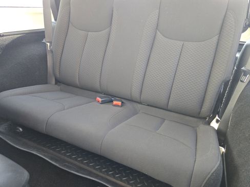 Used 2017 Jeep Wrangler Sport image 28