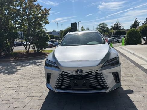 Used 2023 Lexus RX 350 Premium w/ Accessory Package AWD/4WD image 4