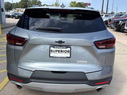 Used 2024 Chevrolet Blazer LT w/ Convenience Package FWD image 4