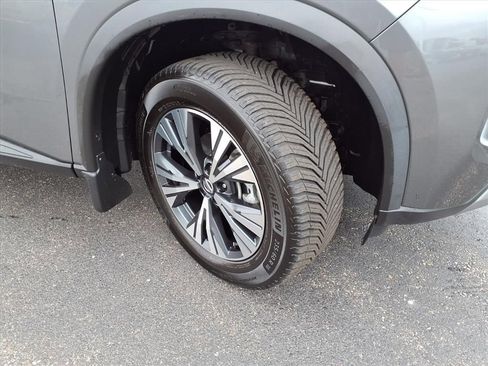 Used 2021 Nissan Rogue SV image 33