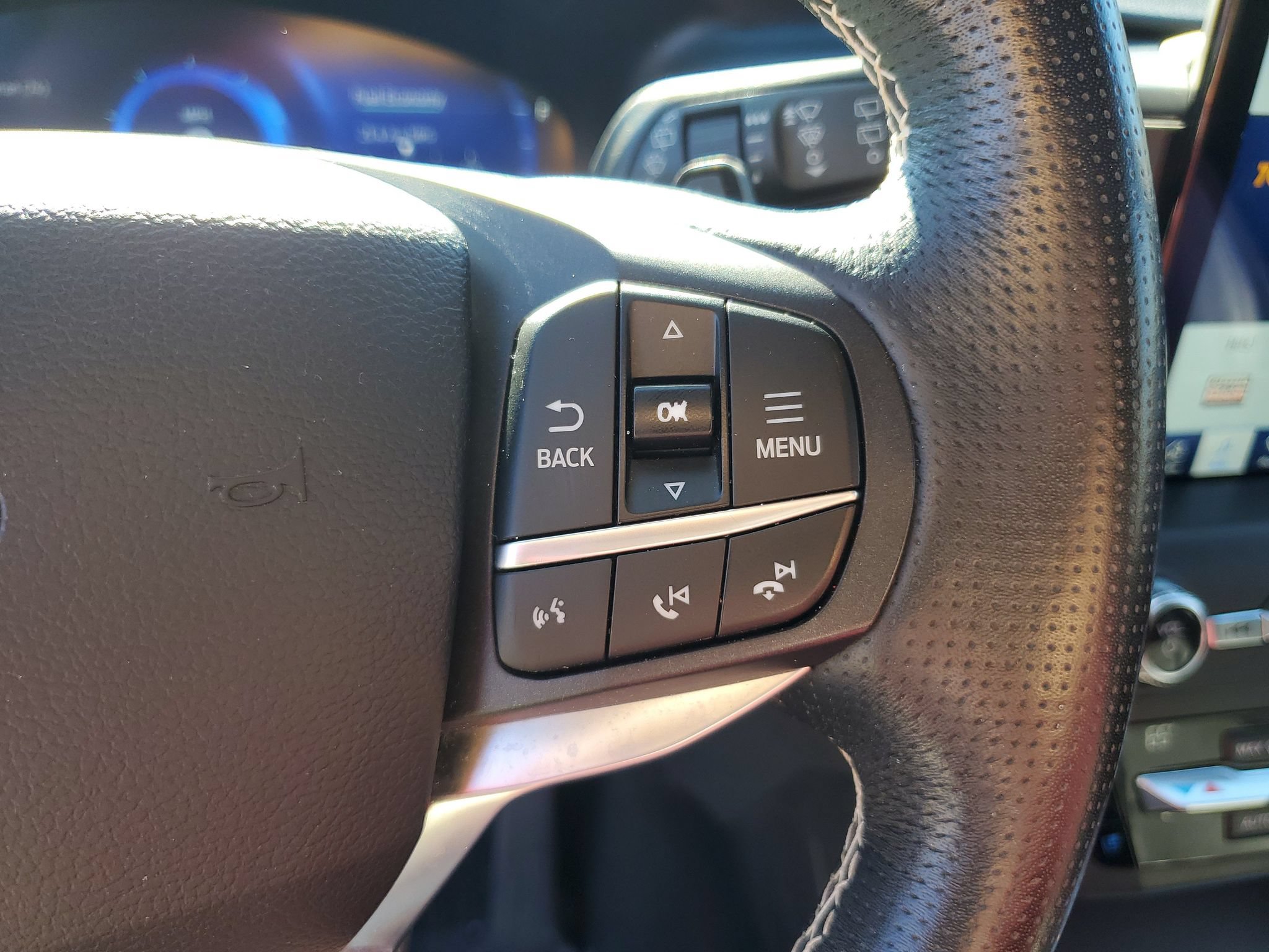 Used 2020 Ford Explorer ST w/ Premium Technology Package AWD/4WD image 21