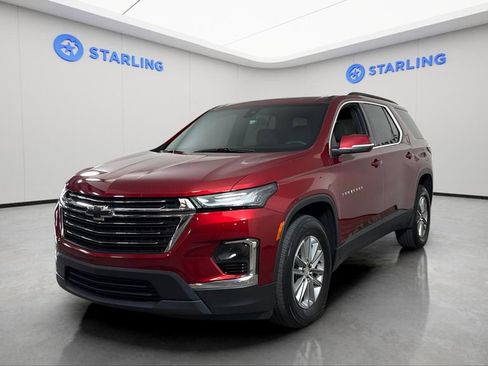 Used 2023 Chevrolet Traverse LT image 16