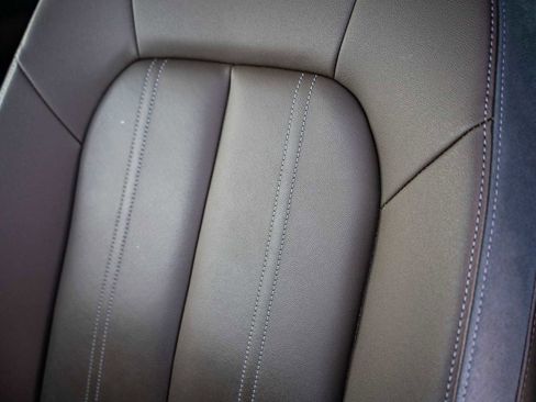 Used 2023 Audi Q4 e-tron Premium Plus w/ Premium Plus image 11