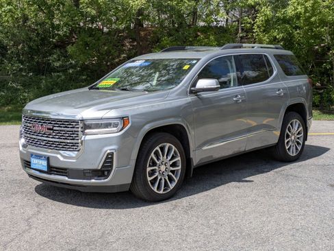 Certified 2023 GMC Acadia Denali w/ Denali Ultimate Package AWD/4WD image 3