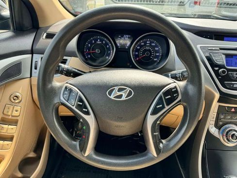 Used 2013 Hyundai Elantra GLS w/ Preferred Pkg image 19