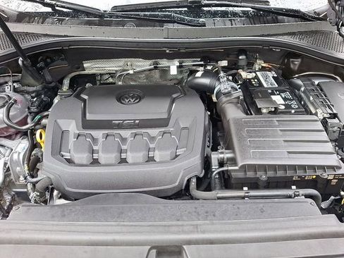 Certified 2023 Volkswagen Tiguan SE R-Line AWD/4WD image 29