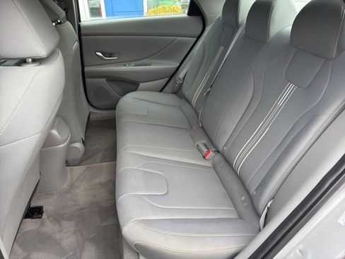 Used 2023 Hyundai Elantra SEL w/ Convenience Package image 31