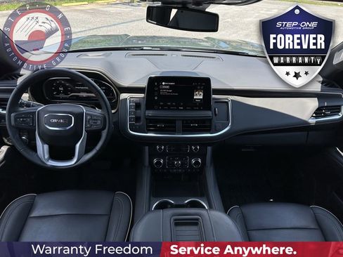 Used 2023 GMC Yukon SLT w/ SLT Luxury Package RWD image 14