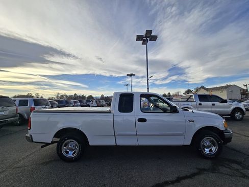 Used 2004 Ford F150 XLT image 4