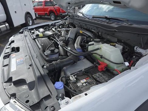 New 2025 Ford F550 4x4 Supercab Super Duty image 24