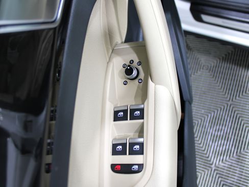 Used 2018 Audi Q5 2.0T Premium Plus w/ Premium Plus Package image 6