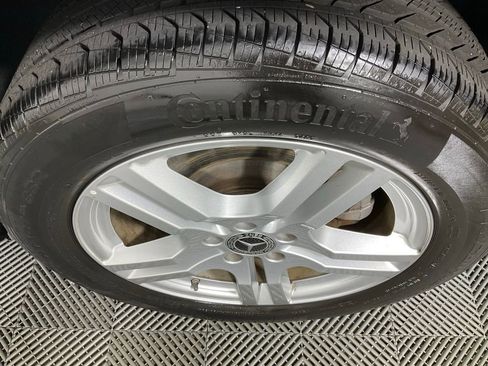 Used 2023 Mercedes-Benz GLB 250 4MATIC image 8