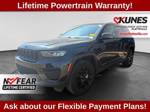 Used 2024 Jeep Grand Cherokee Altitude AWD/4WD image 4