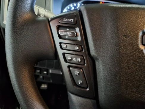 Used 2022 Nissan Frontier SV w/ Technology Package AWD/4WD image 28