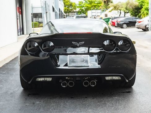 Used 2009 Chevrolet Corvette Coupe w/ Preferred Equipment Group RWD image 9
