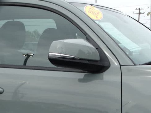 Used 2023 Toyota Tacoma TRD Off-Road image 7