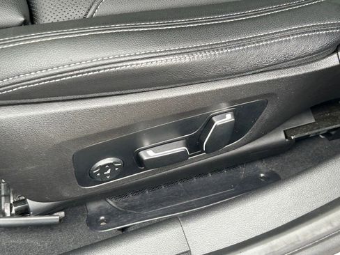 Used 2024 BMW 330i 330i w/ Convenience Package image 27