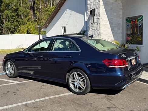 Used 2014 Mercedes-Benz E 350 4MATIC Sedan image 11