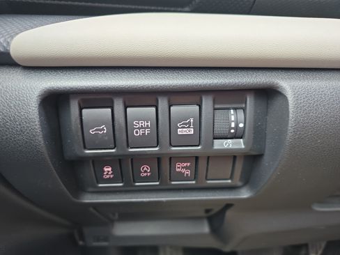 Used 2023 Subaru Forester Limited AWD/4WD image 23