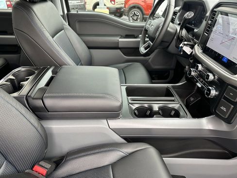 New 2025 Ford F150 XLT w/ Equipment Group 301A Standard image 29