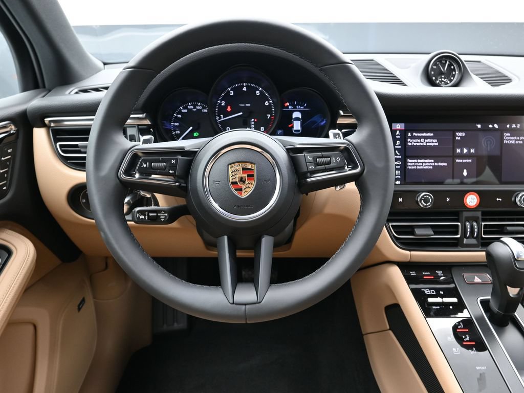 Certified 2026 Porsche Macan AWD/4WD image 20