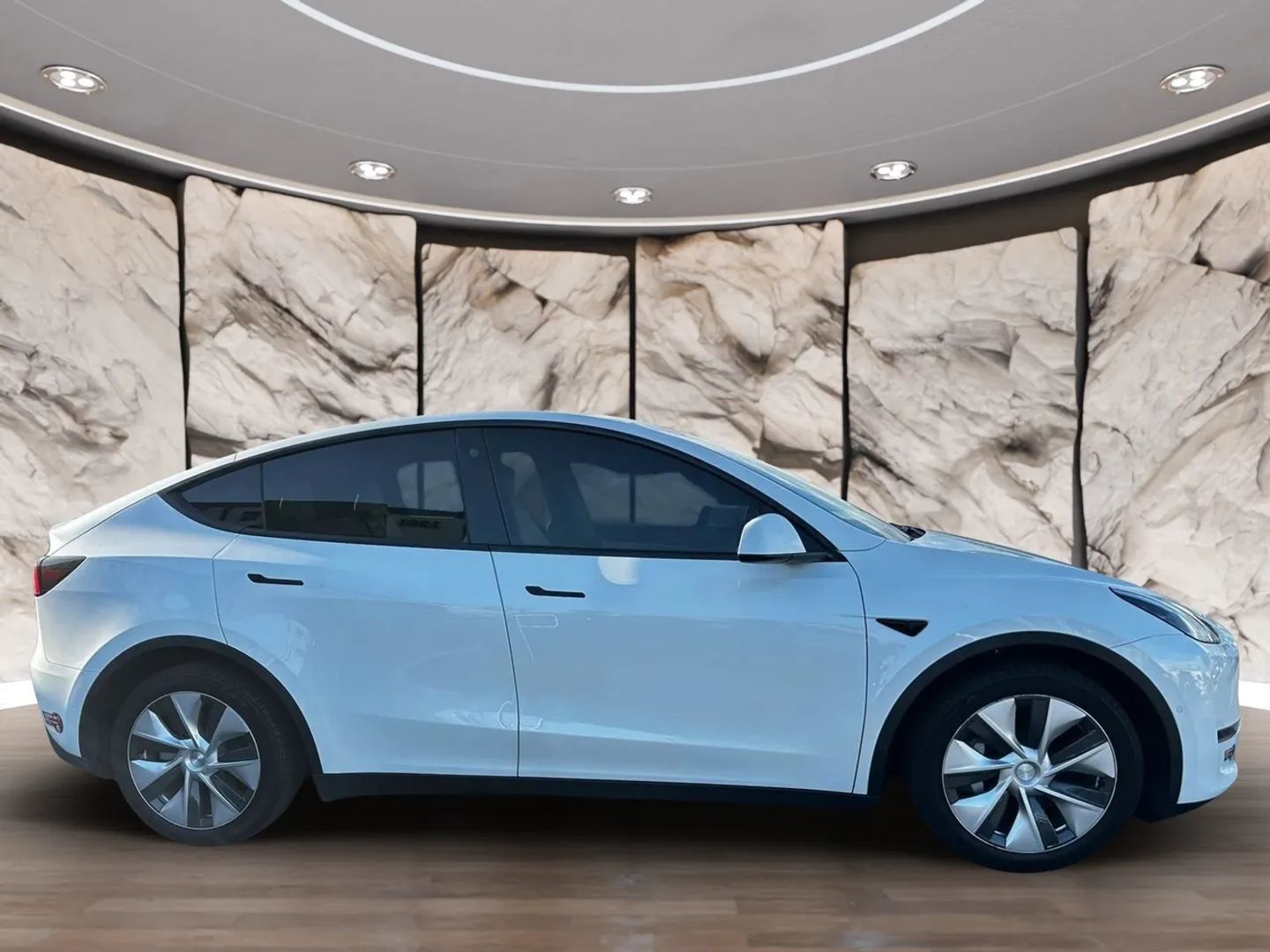 Used 2021 Tesla Model Y Long Range AWD/4WD image 4