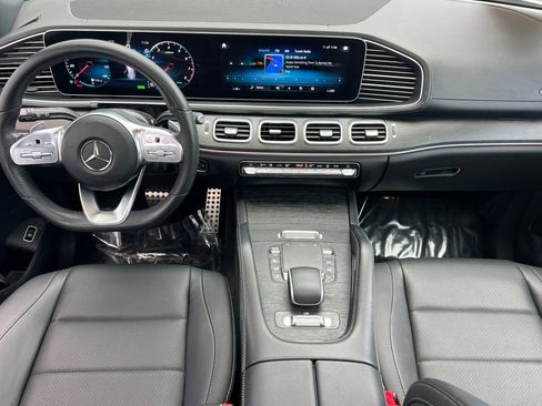 Used 2023 Mercedes-Benz GLS 450 4MATIC image 15