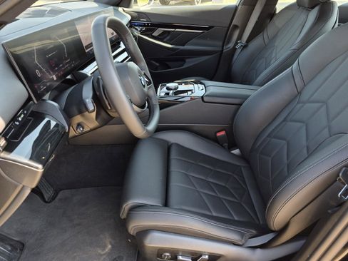 Certified 2024 BMW 530i xDrive w/ Premium Package image 14