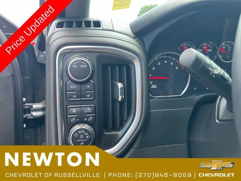 Used 2022 Chevrolet Silverado 1500 RST w/ Safety Package AWD/4WD image 7
