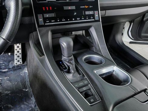 Used 2021 Toyota Avalon XSE FWD image 18