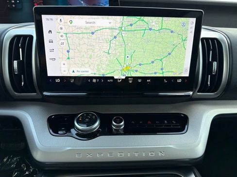 New 2026 Ford Expedition Max Active AWD/4WD image 3