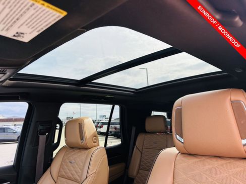 Used 2022 Cadillac Escalade Sport w/ Touring Package image 4