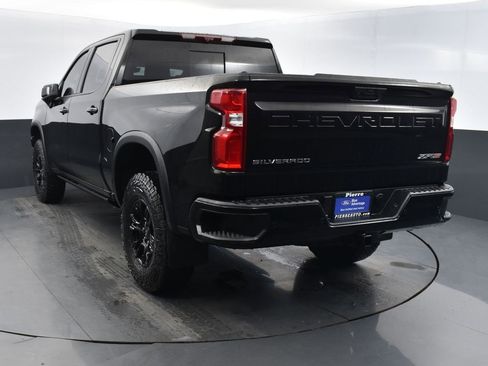 Used 2025 Chevrolet Silverado 1500 ZR2 w/ Technology Package image 7