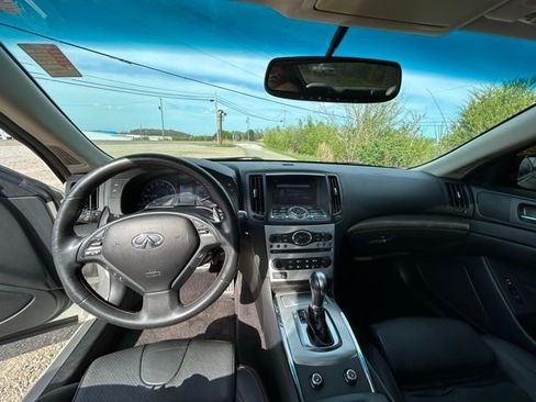 Used 2015 INFINITI Q60 Sport Limited image 16