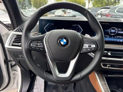 Used 2026 BMW X5 xDrive40i w/ Premium Package AWD/4WD image 24