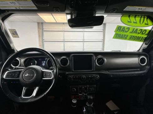 Used 2022 Jeep Wrangler Unlimited Rubicon 4xe w/ Cold Weather Group AWD/4WD image 4