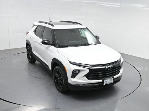New 2026 Chevrolet TrailBlazer LT w/ Convenience Package FWD image 63