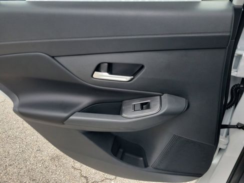 New 2026 Nissan Sentra SR image 15