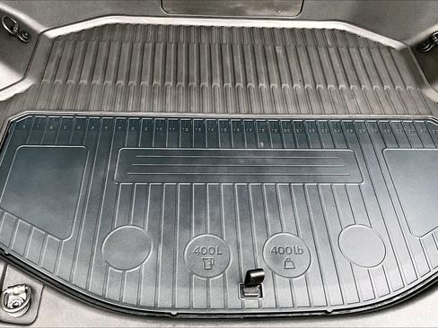 Used 2025 Ford F150 Lightning Lariat image 36