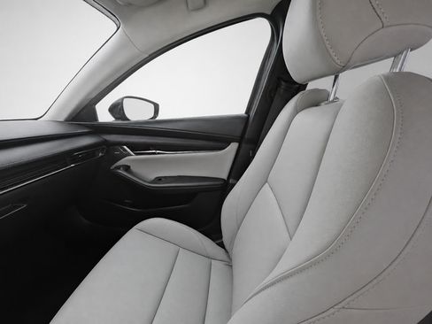Used 2020 MAZDA MAZDA3 Sedan w/ Preferred Package FWD image 14