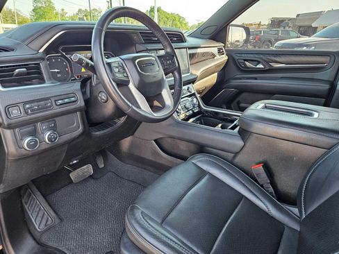 Used 2021 GMC Yukon Denali RWD image 10