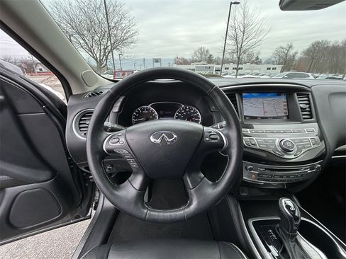 Used 2019 INFINITI QX60 Luxe w/ Essential Package image 18