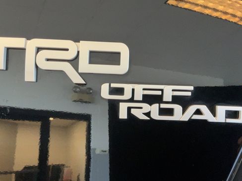 Used 2023 Toyota 4Runner TRD Off-Road Premium w/ Moonroof Package AWD/4WD image 59