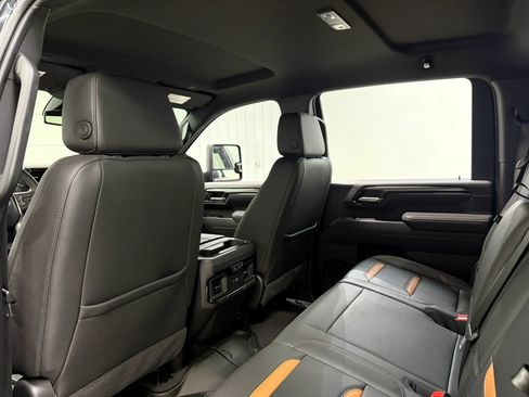 Used 2026 GMC Sierra 2500 AT4 AWD/4WD image 16