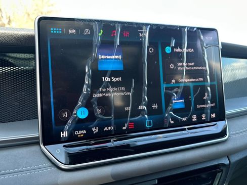 New 2026 Volkswagen Tiguan SE R-Line image 9